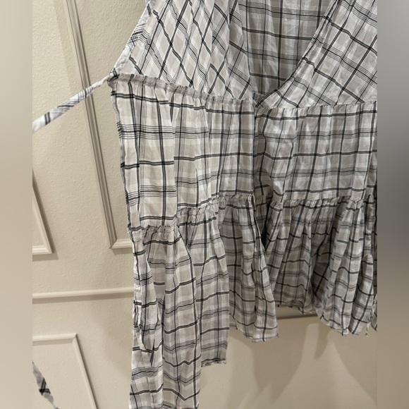 J.CREW Plaid Puff-Sleeve Faux-Wrap
Tiered Mini Dress size Large - Picture 6 of 6